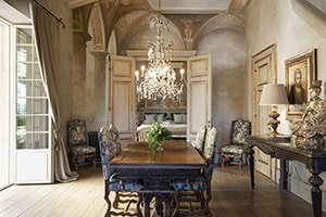 Villa rooms and suites